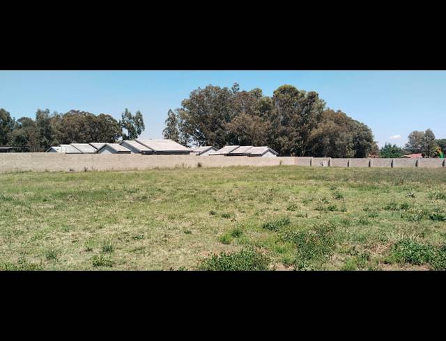 5,620M² VACANT LAND FOR SALE IN RIVERSDALE
